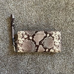 Michael Kors Continental Wristlet Wallet